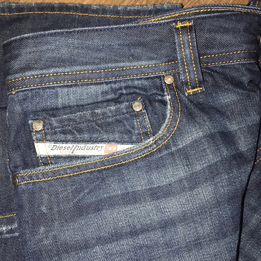 Men’s Diesel Jeans - Picture 6 of 7